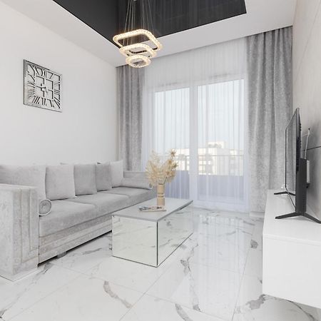 Elegant Apartments With Balcony & Parking Warsaw By Noclegi Renters Екстер'єр фото