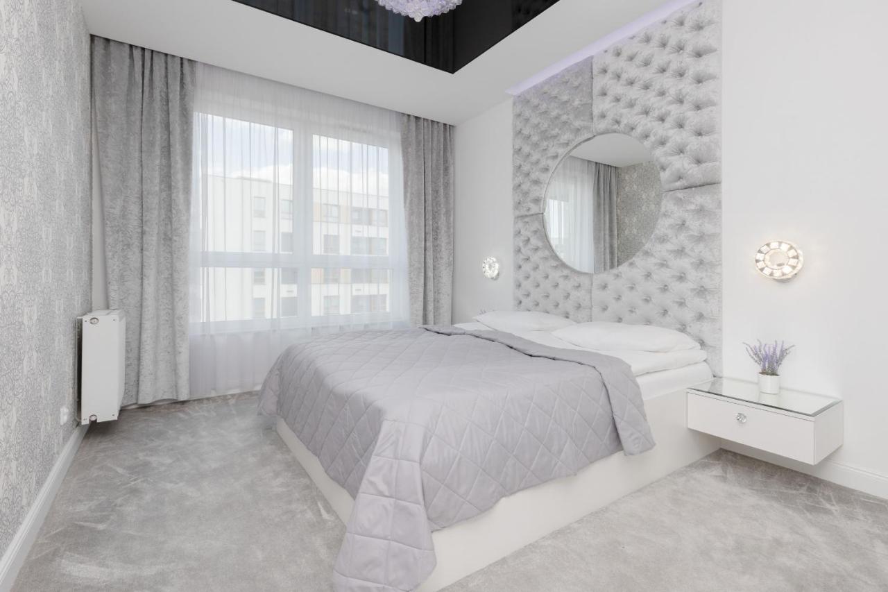 Elegant Apartments With Balcony & Parking Warsaw By Noclegi Renters Екстер'єр фото